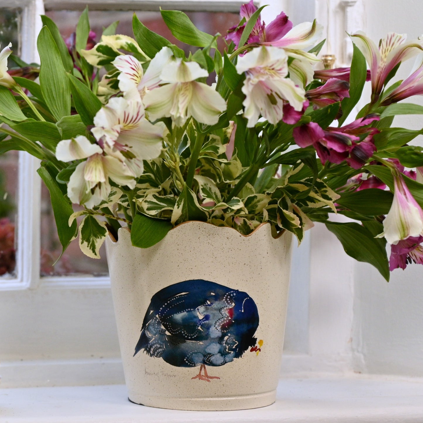 Scalloped Top Cachepot/Decorative Planter: Guinea Fowl